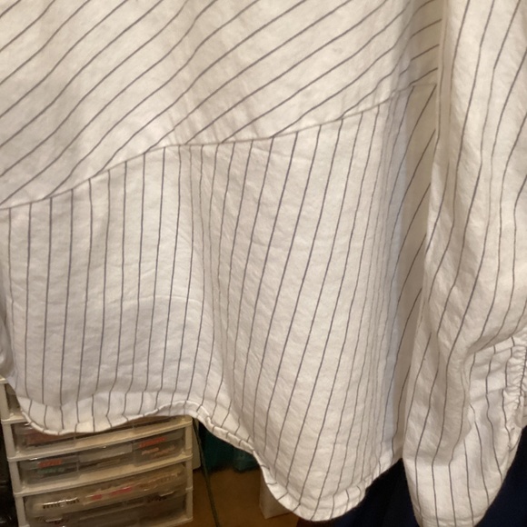 White Zara Blouse with Blue Pin Stripes, Puffed Long Sleeves and Bow on Sholuder - Picture 5 of 9